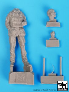 画像2: BLACK DOG[F35043]1/35現用独 戦車兵(アフガン) #2 (2)