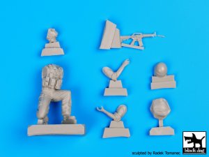 画像4: BLACK DOG[F35074]1/35イスラエル兵士 パトロール(4体セット) (4)
