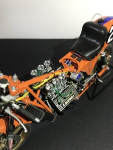 画像15: BrachModel[BM-VR16]1/12 ラヴェルダV6 1000cc (15)