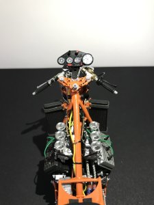 画像16: BrachModel[BM-VR16]1/12 ラヴェルダV6 1000cc (16)