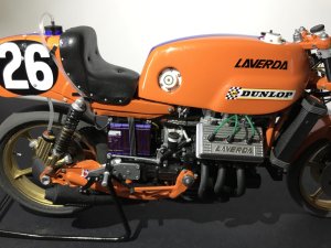 画像7: BrachModel[BM-VR16]1/12 ラヴェルダV6 1000cc (7)