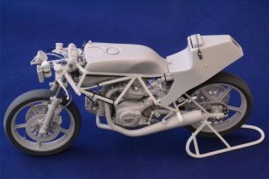 画像3: BrachModel[BM-VR07]1/12  ドゥカティTT2 ライダー：トニー・ラッター (3)