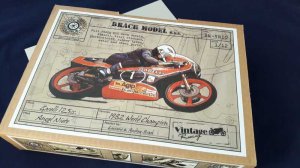 画像1: BrachModel[BM-VR10]1/12 伊 ガレリ 125cc 1982年 ライダー：アンヘル・ニエト (1)