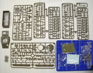 画像3: ブロンコ[Bro35161] 1/35 英空挺戦車ローカストM-22 (T9E1) (3)