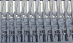 画像3: CHINO MODEL[CM-073D]1/35 III/IV号戦車用"ヴィンターケッテ"連結済み可動履帯 type6 w/Cleats (3)