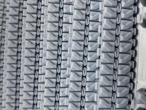 画像4: CHINO MODEL[CM-139B]1/35 74式戦車用連結済み可動履帯(ゴムタイプ) (4)