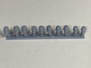 画像2: CHINO MODEL[CMRG35039]1/35 西洋人ヘッドパーツ 眠る表情セット (2)