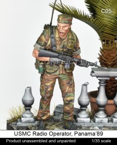 画像1: コンフリクト・ミニチュアズ[CM-C05]1/35 現用 アメリカ 海兵隊の通信兵 パナマ1989 (1)