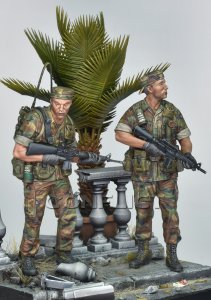 画像2: コンフリクト・ミニチュアズ[CM-C06]1/35 現用 アメリカ 海兵隊FASTチームセット パナマ1989(2体入) (2)