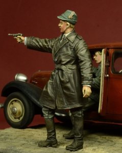 画像2: D-Day miniature studio[DD35055］ 1/35 WWII独 「待ち伏せ！」親衛隊諜報部(2体セット)ナチ占領下の欧州1943-1944 (2)