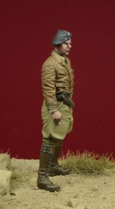 画像3: D-Day miniature studio[DD35085]1/35 WWII独 1/35 コンドル軍団 装甲部隊将校 #1 (3)