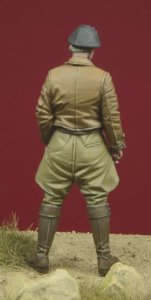 画像4: D-Day miniature studio[DD35085]1/35 WWII独 1/35 コンドル軍団 装甲部隊将校 #1 (4)