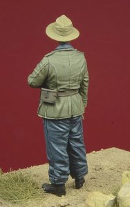 画像4: D-Day miniature studio[DD35086]1/35 WWII独 1/35 コンドル軍団 装甲部隊将校 #2 (4)