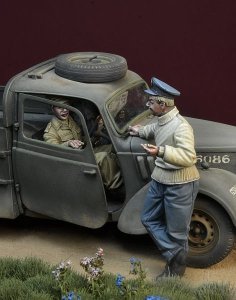 画像3: D-Day miniature studio[DD35142]1/35 WWII 英 バトルオブブリテン1940年(1)「戦争中の火遊び」3体セット (3)