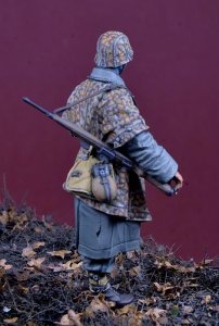 画像7: D-Day miniature studio[DD35207]1/35 WWII ドイツ武装親衛隊 迷彩ポンチョの兵士 ハンセン戦闘団 アルデンヌ1944 (7)