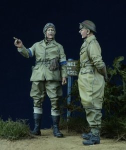画像3: D-Day miniature studio[DD35012］ 1/35 WWII 英 伝令兵/憲兵 2体セット 1943-45 (3)