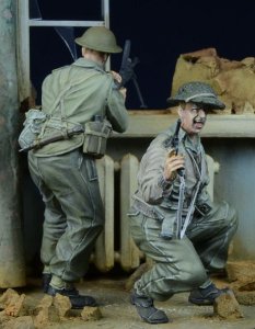 画像3: D-Day miniature studio[DD35021］ 1/35 WWII 英/英連邦歩兵 2体セット 戦闘中 1943-45 (3)