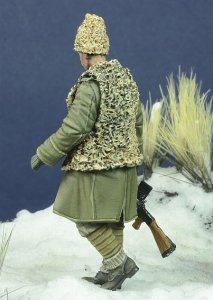 画像4: D-Day miniature studio[DD35089]1/35 WWII ルーマニア歩兵機関銃手 東部戦線1941-44 (4)
