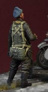 画像3: D-Day miniature studio[DD35191]1/35 WWII ドイツ空軍エースパイロット フランツ・スティグラー (3)