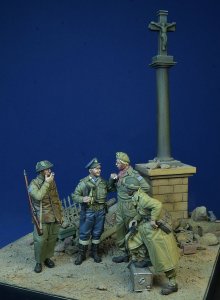 画像4: D-Day miniature studio[DD35205]1/35 WWII カナダ軍 一服するカナダ軍兵士 カーン1944(4体セット) (4)