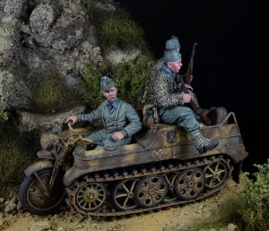 画像2: D-Day miniature studio[DD35290]1/35 WWII ドイツ 武装SS山岳猟兵 ケッテンクラート乗員セット 1943-45年(タミヤ用 3体入) (2)