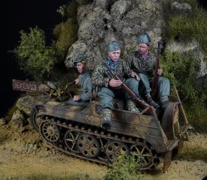 画像3: D-Day miniature studio[DD35290]1/35 WWII ドイツ 武装SS山岳猟兵 ケッテンクラート乗員セット 1943-45年(タミヤ用 3体入) (3)