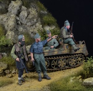 画像3: D-Day miniature studio[DD35291]1/35 WWII ドイツ 「ハイデローゼ作戦」ユーゴスラビア 1944年 武装SS山岳部隊(プリンツ・オイゲン＆ハンジャール師団)＆ゲリラ組織チェトニク構成員セット(タミヤ用 5体入) (3)