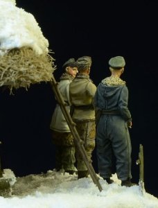 画像4: D-Day miniature studio[DD72003］ 1/72 武装親衛隊将校 冬季 1943-1945(3体セット) (4)