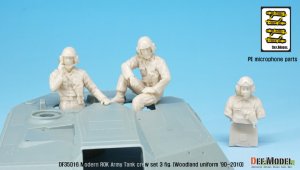 画像2: DEF.MODEL[DF35016]1/35 韓国陸軍戦車兵1990-2010(3体セット) (2)