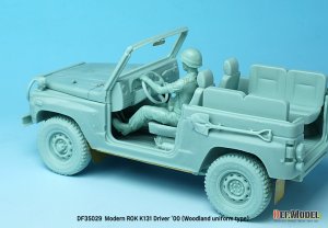 画像6: DEF.MODEL[DF35029]1/35 現用 韓国陸軍歩兵K-131運転手 00年代(ウッドランド迷彩タイプ） (6)