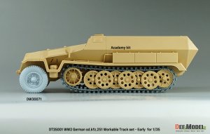 画像13: DEF.MODEL[DT35001]1/35 WWIIドイツSd.kfz.251ハノマーク用初期型可動履帯セット(各社キット対応) (13)