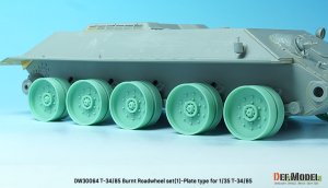 画像6: DEF.MODEL[DW30064]1/35 WWII ソビエト焼け落ちたT-34/85用転輪セットプレート型 片側5個入(各社T-34/85用) (6)