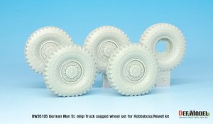 画像7: DEF.MODEL[DW35105]1/35 現用独 MAN 5tトラック 自重変形タイヤ(レベル,ホビーボス用) (7)