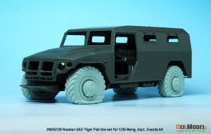 画像12: DEF.MODEL[DW35139]1/35 現用 ロシアGAZタイガー高機動装甲車用タイヤパンクセット(モンモデル/イグザクト/ズべズダ用） (12)
