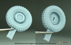 画像5: DEF.MODEL[DW35169]1/35 現用 ドイツ VWイルティス四輪駆動小型軍用車(Type183)用 自重変形タイヤセット＃1 フルダタイプ(ACE用) (5)