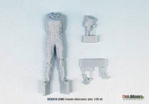 画像3: DEF.MODEL[DF35019]1/35 現用 米海兵隊 USMC ヘリコプターパイロット 女性モデル(立像) (3)