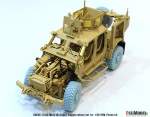 画像8: DEF.MODEL[DW35113]1/35 現用 米 アメリカ陸軍M1240A1 M-ATV自重変形タイヤセット (RFM用) (8)