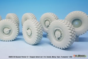 画像8: DEF.MODEL[DW35120]1/35 現用 ロシア連邦軍パーンツィリS-1用自重変形タイヤセット スペアタイヤ付(ズベズダ/モンモデル/トランペッター用) (8)