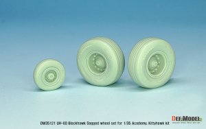 画像6: DEF.MODEL[DW35121]1/35 現用 米陸軍UH-60ブラックホーク用自重変形タイヤセット(アカデミー/キティホーク用) (6)