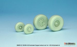 画像4: DEF.MODEL[DW35122]1/35 現用 米海軍SH/MH-60シーホーク用自重変形タイヤセット(キティホーク用) (4)