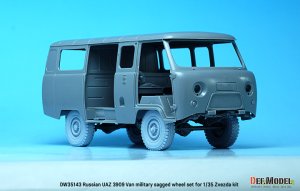 画像8: DEF.MODEL[DW35143]1/35 現用 ソ/露 ロシア連邦軍UAZ3909軍用バン用自重変形軍用タイヤセット(ズべズダ用) (8)
