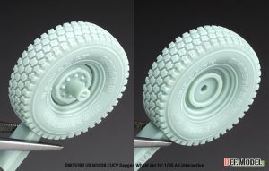 画像4: DEF.MODEL[DW35182]1/35 現用 アメリカ M1008 CUCV 自重変形タイヤセット(AKインタラクティブ用) (4)