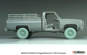 画像11: DEF.MODEL[DW35182]1/35 現用 アメリカ M1008 CUCV 自重変形タイヤセット(AKインタラクティブ用) (11)