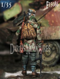画像2: Darius Miniatures[DMF35086]1/35 WWII ドイツ StG44を持つベテラン降下猟兵 (2)