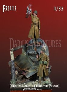 画像2: Darius Miniatures[DMF35113]1/35 WWII ポーランド 戦車を撃破した歩兵 1939年9月戦役 ジオラマセット(2体＋ベース) (2)