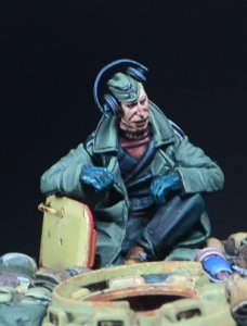 画像1: Darius Miniatures[DMF35120]1/35 WWII ドイツ キングタイガー重戦車乗員＃1 装填手 (1)