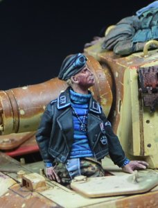 画像1: Darius Miniatures[DMF35122]1/35 WWII ドイツ キングタイガー重戦車乗員 操縦手 (1)