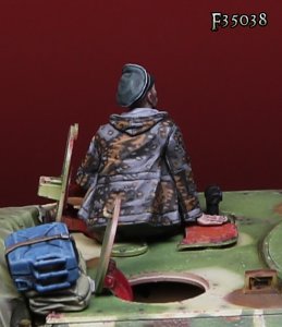 画像2: Darius Miniatures[DMF35038]1/35 WWII 独 武装SS士官＃1ハッチに座る戦車長 (2)
