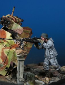 画像2: Darius Miniatures[DMF35056]1/35 WWII ドイツゾロターン対戦車ライフル射撃手 (2)