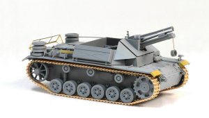 画像4: ドラゴンモデル[DR6904]1/35 WW.II ドイツ軍 15cm 33式重歩兵砲搭載 自走砲 III号戦車H型車体 (4)